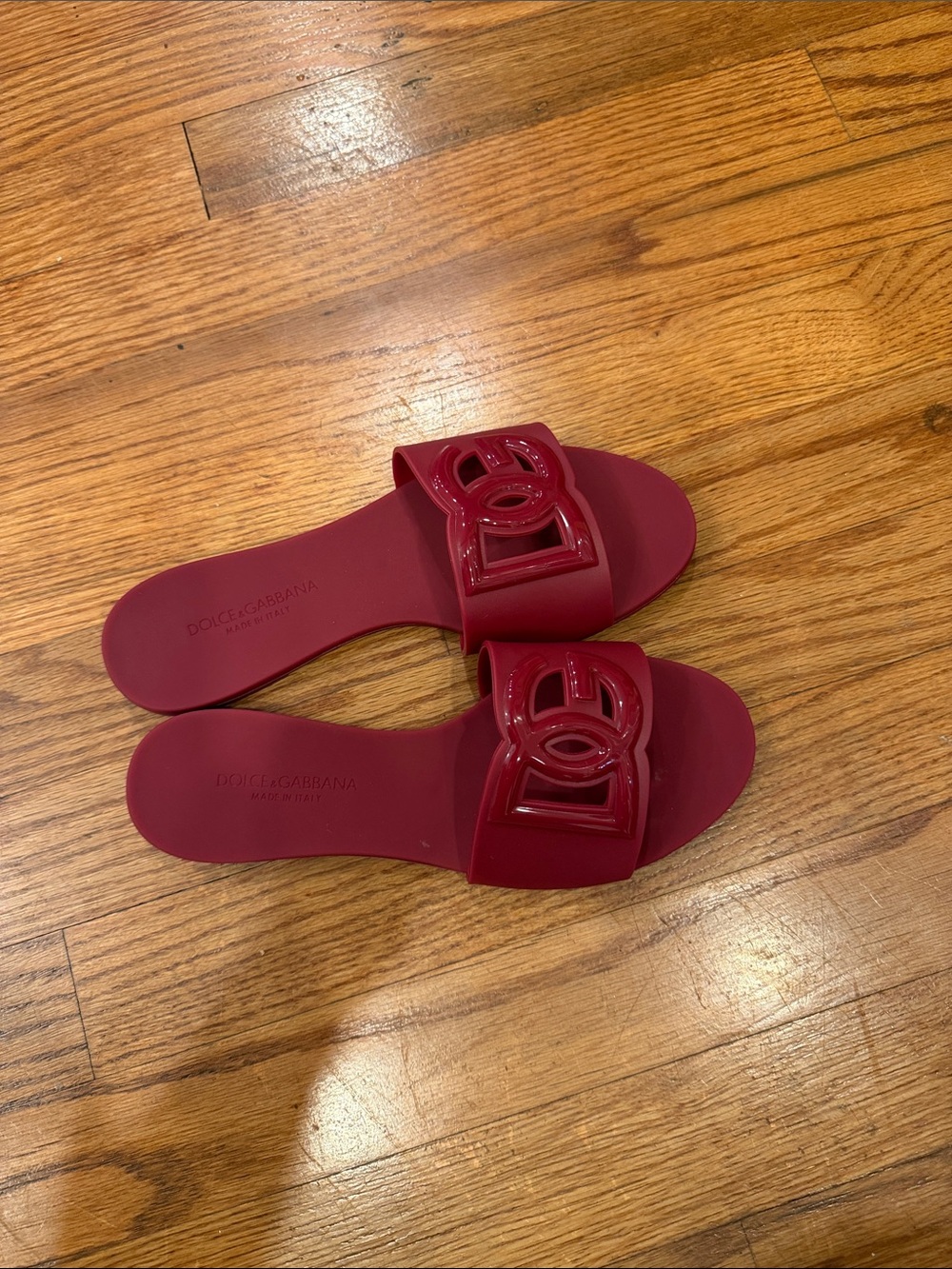 size 37 dolce& Gabbana rubber bugendy Logo Slide Sandals no box